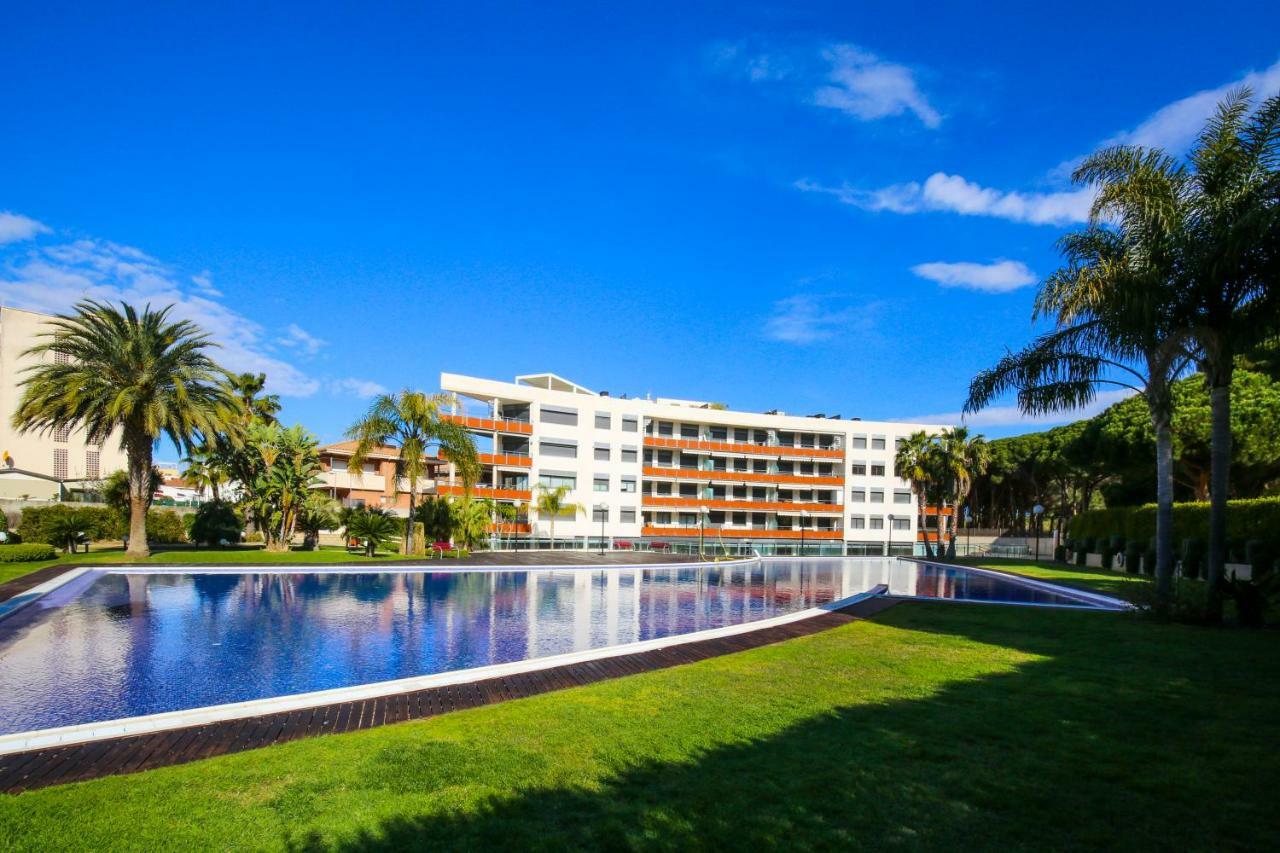 Galera Planet Costa Dorada Cambrils Exterior foto