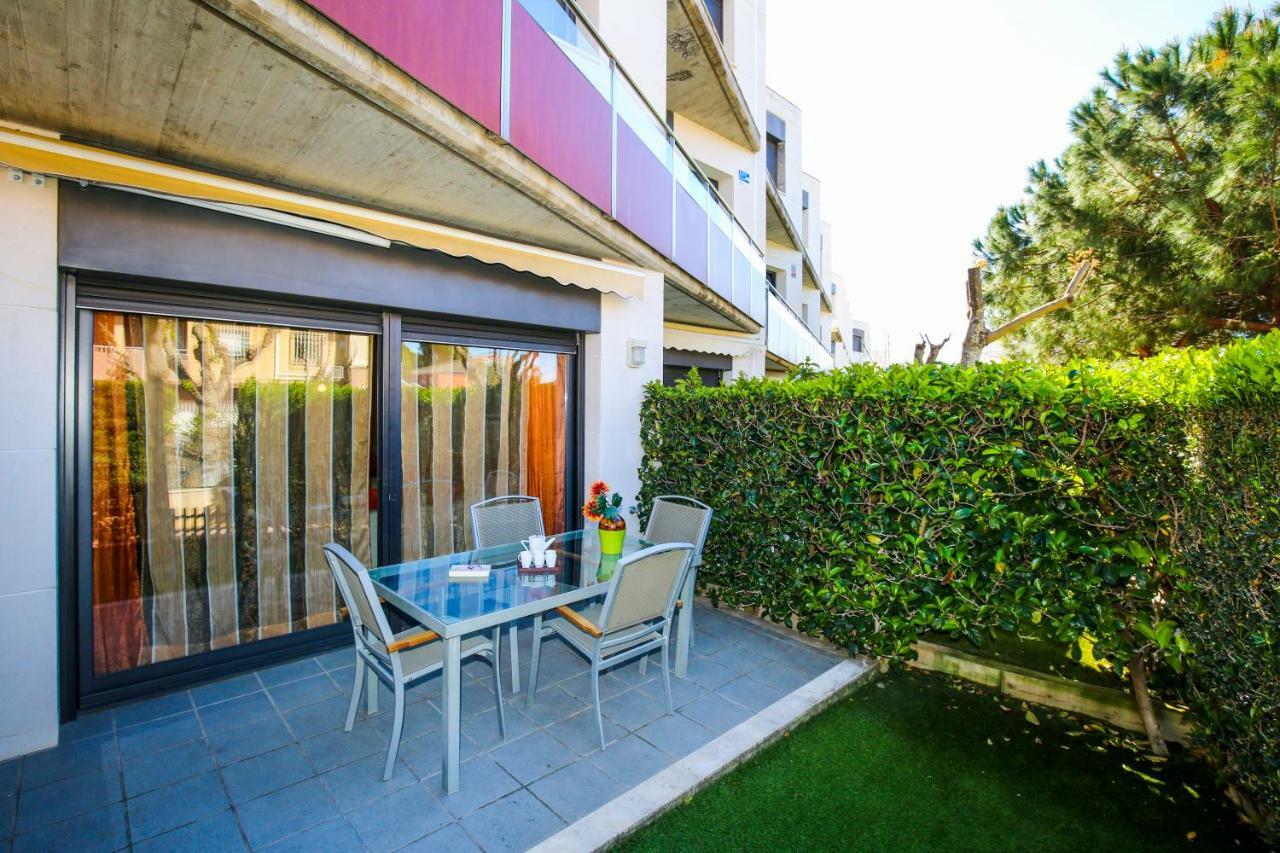 Galera Planet Costa Dorada Cambrils Exterior foto